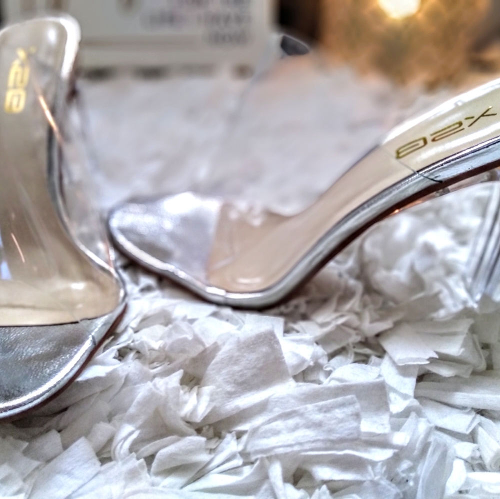 Transparent Heels - Picture 5 of 6